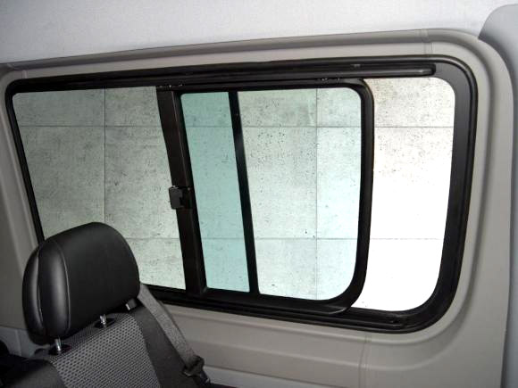 Seitenverkleidungen Fenstersäulen VW Crafter